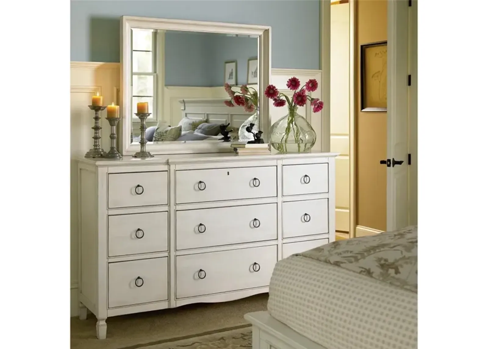 SUMMER HILL COTTON NINE DRAWER DRESSER