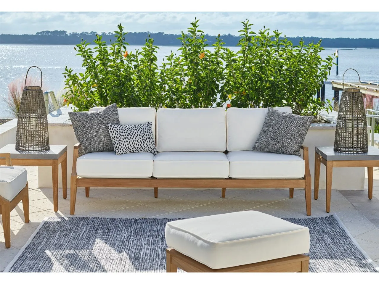 COASTAL LIVING OUTDOOR CHESAPEAKE SOFA