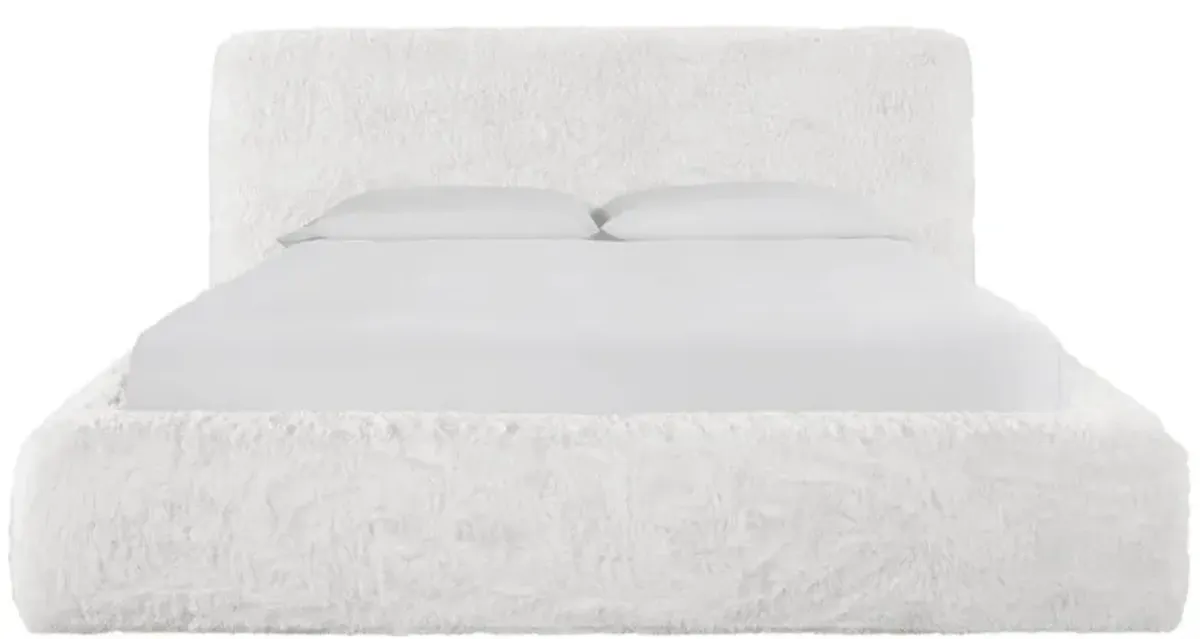 Universal Modern Farmhouse Highland White King Bed