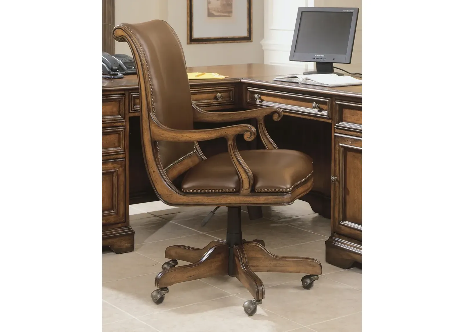 Hooker Furniture Brookhaven Swivel Desk Chair