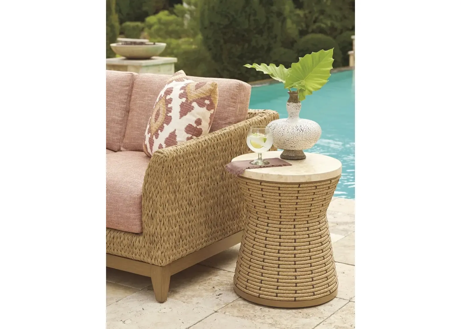 Tommy Bahama Outdoor by Lexington Los Altos Valley View Round Side Table