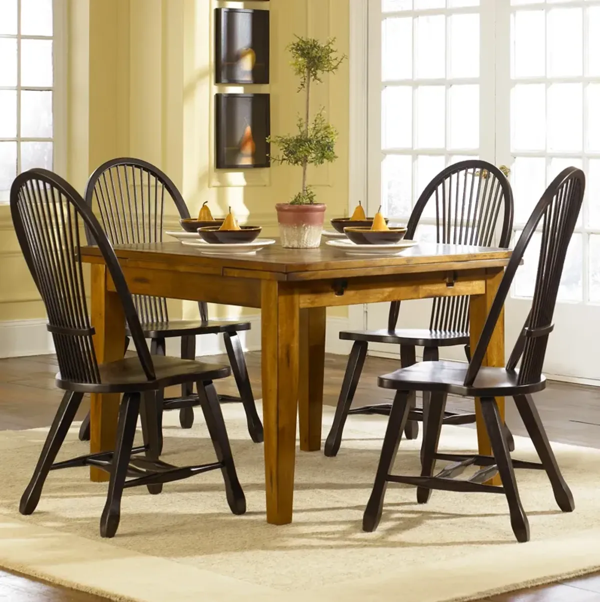 Liberty Furniture Treasures 5-Piece Wood Plank Retractable Table Set with 4 Chairs