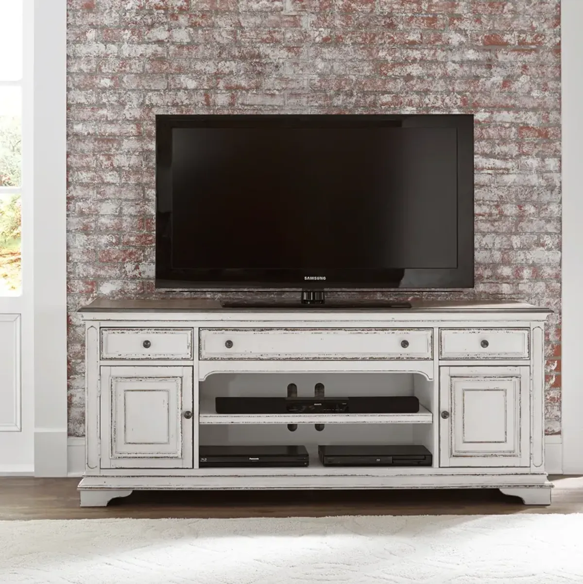 Liberty Furniture Magnolia Manor Antique White Entertainment TV Stand