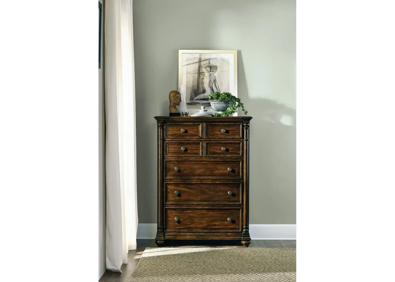 Hooker Furniture Mahogany Finish Leesburg Chest