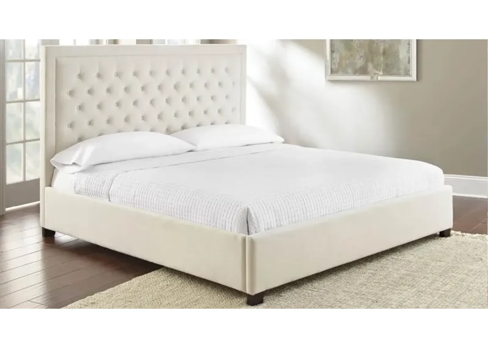 Steve Silver Isadora King Bed in Cream