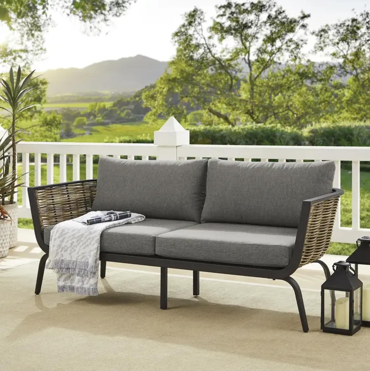 Linon Burton Loveseat Black Natural