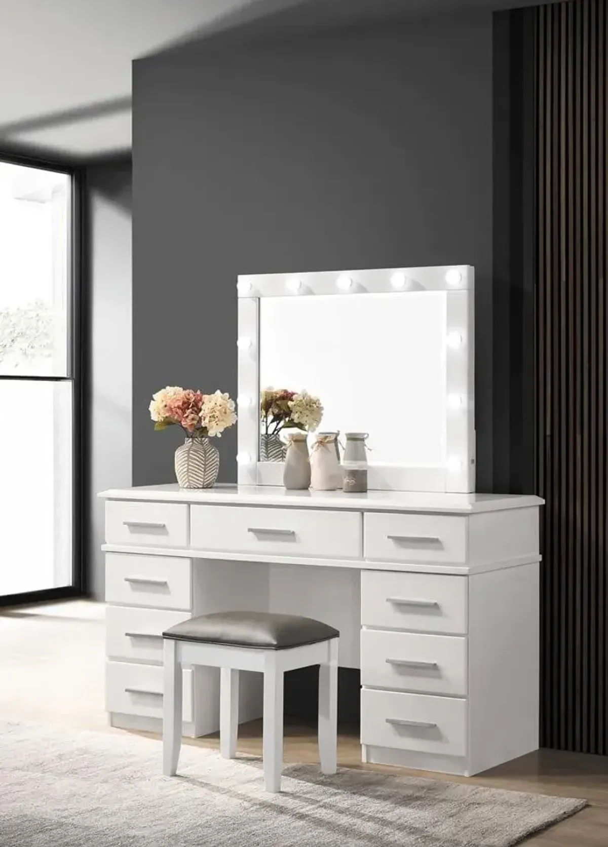 Coaster Felicity 9-Drawer Vanity Table with Lighted Mirror Glossy White