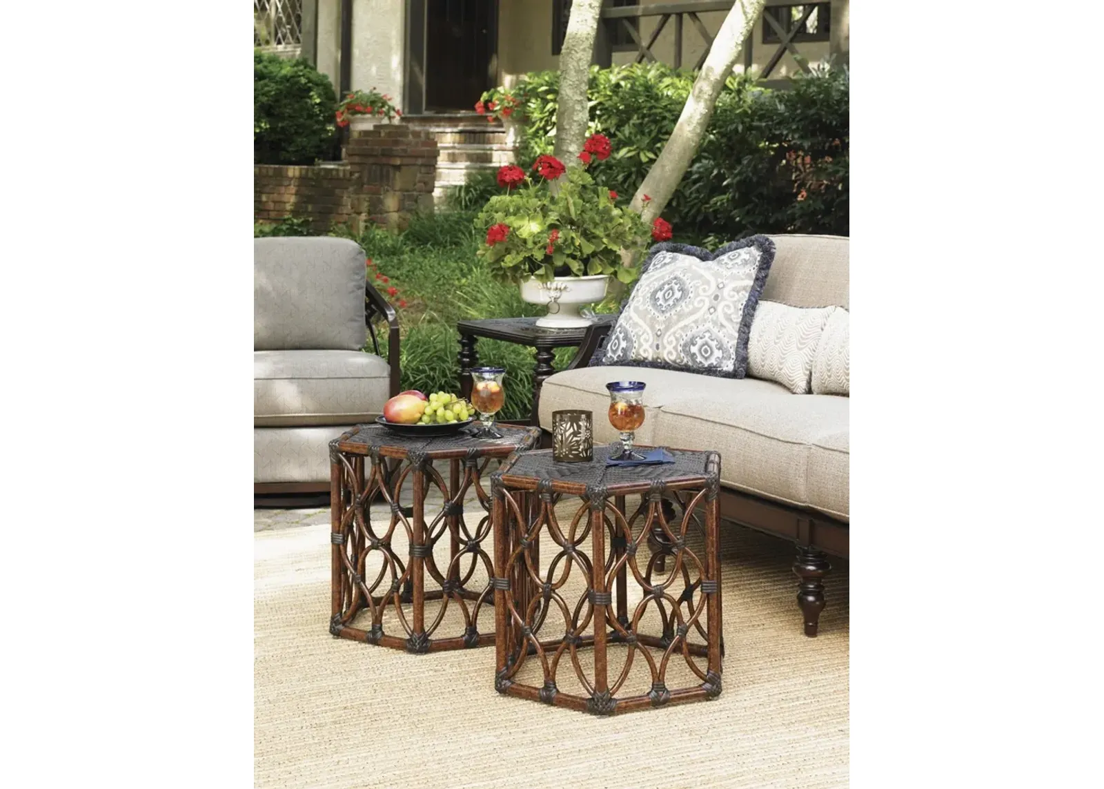 Tommy Bahama Outdoor by Lexington Royal Kahala Black Sands Bunching Cocktail Coffee Table