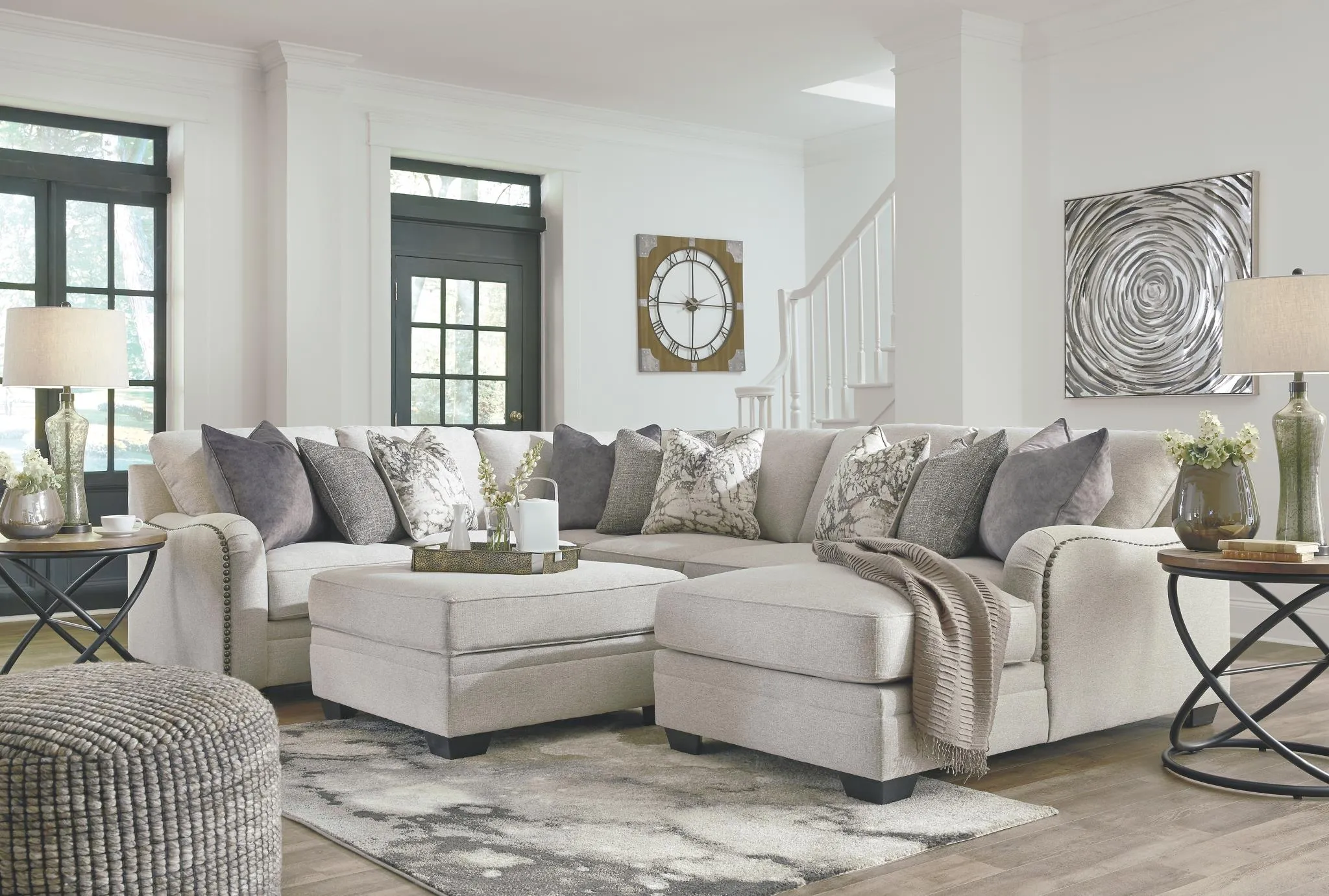 DELLARA 4-PIECE SECTIONAL WITH CHAISE CHALK BENCHCRAFT