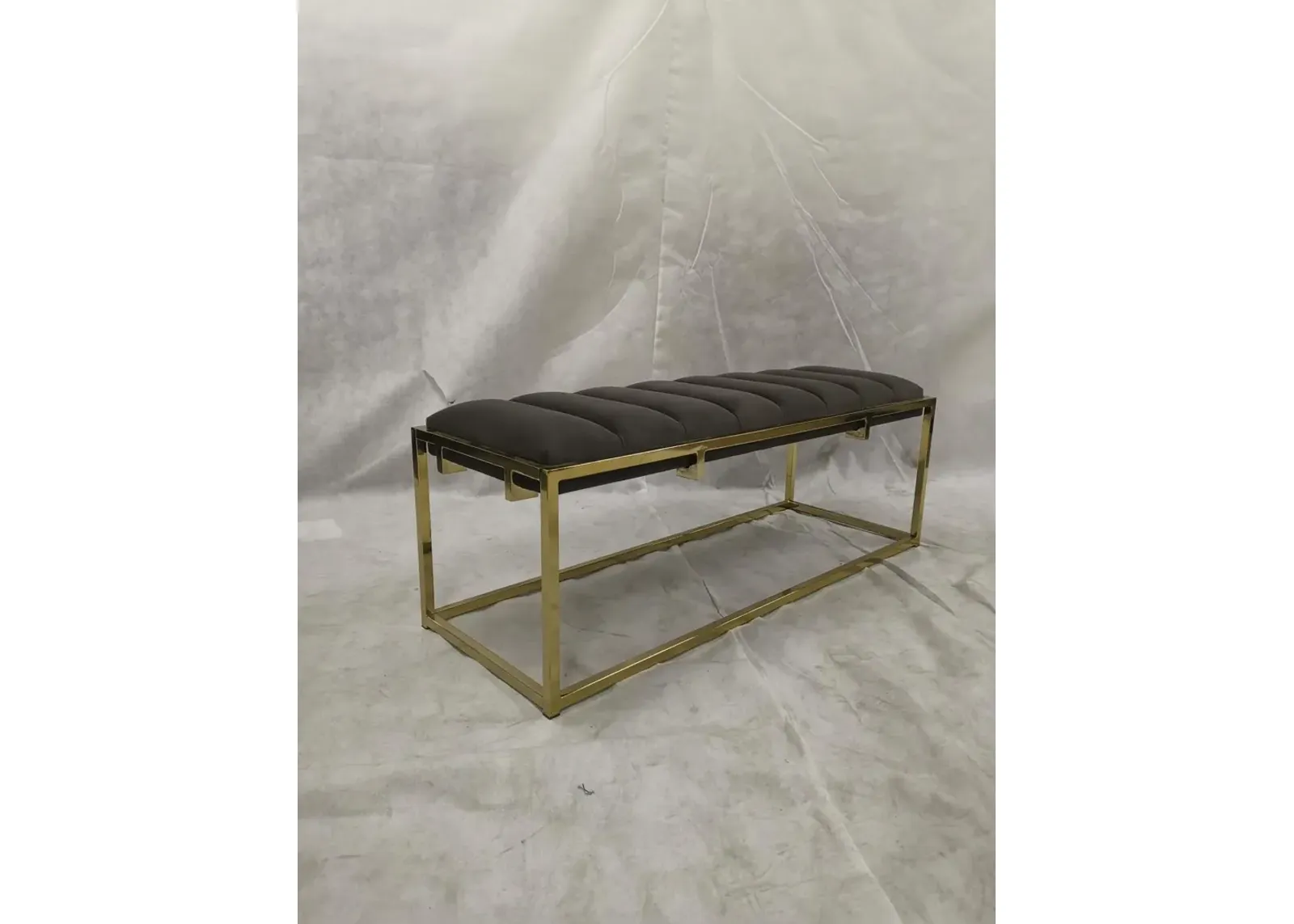 Coaster Lorena Velvet Upholstered Bench Dark Grey & Gold