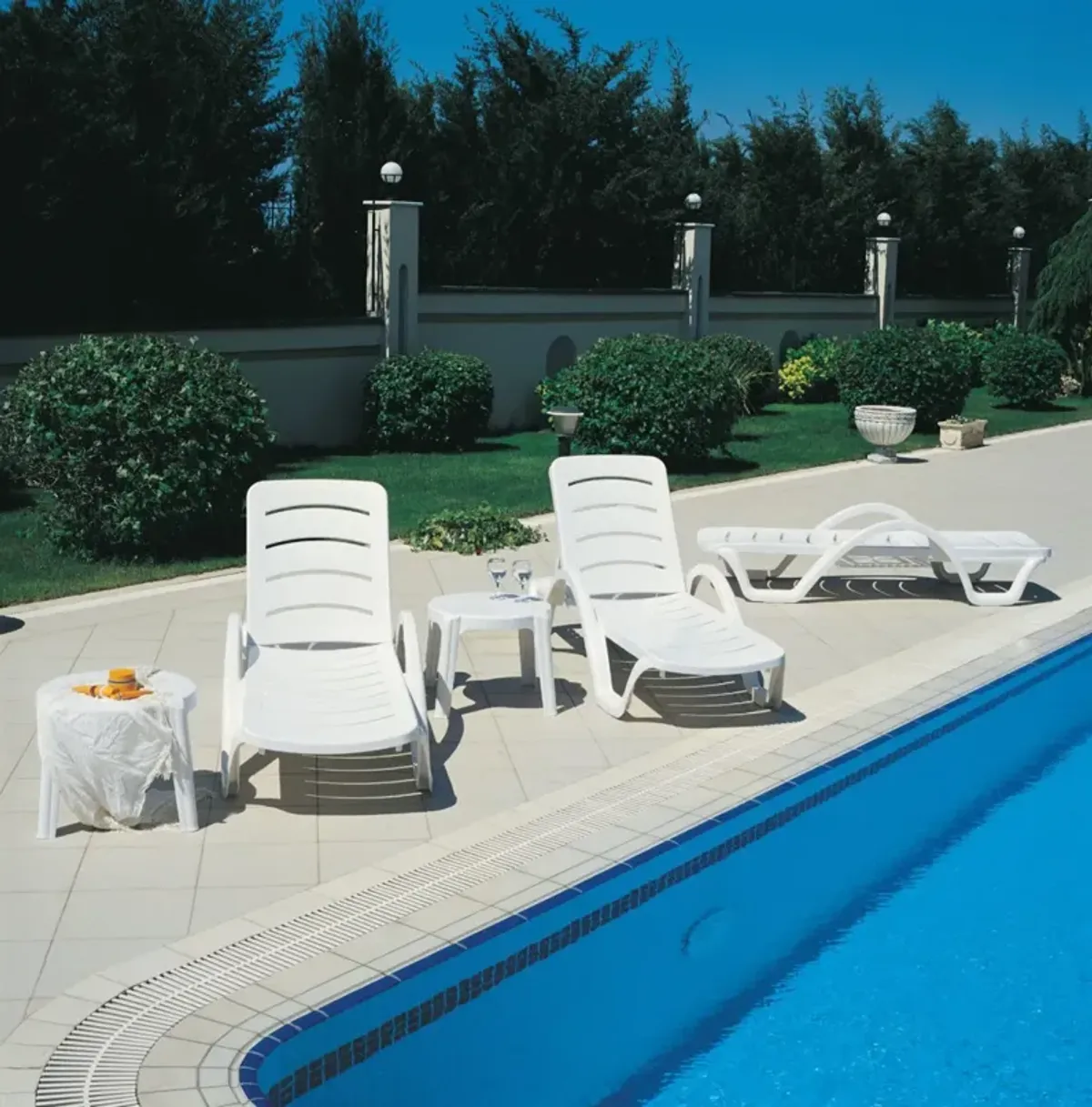 Compamia Sunrise Pool Chaise Lounge Chair White