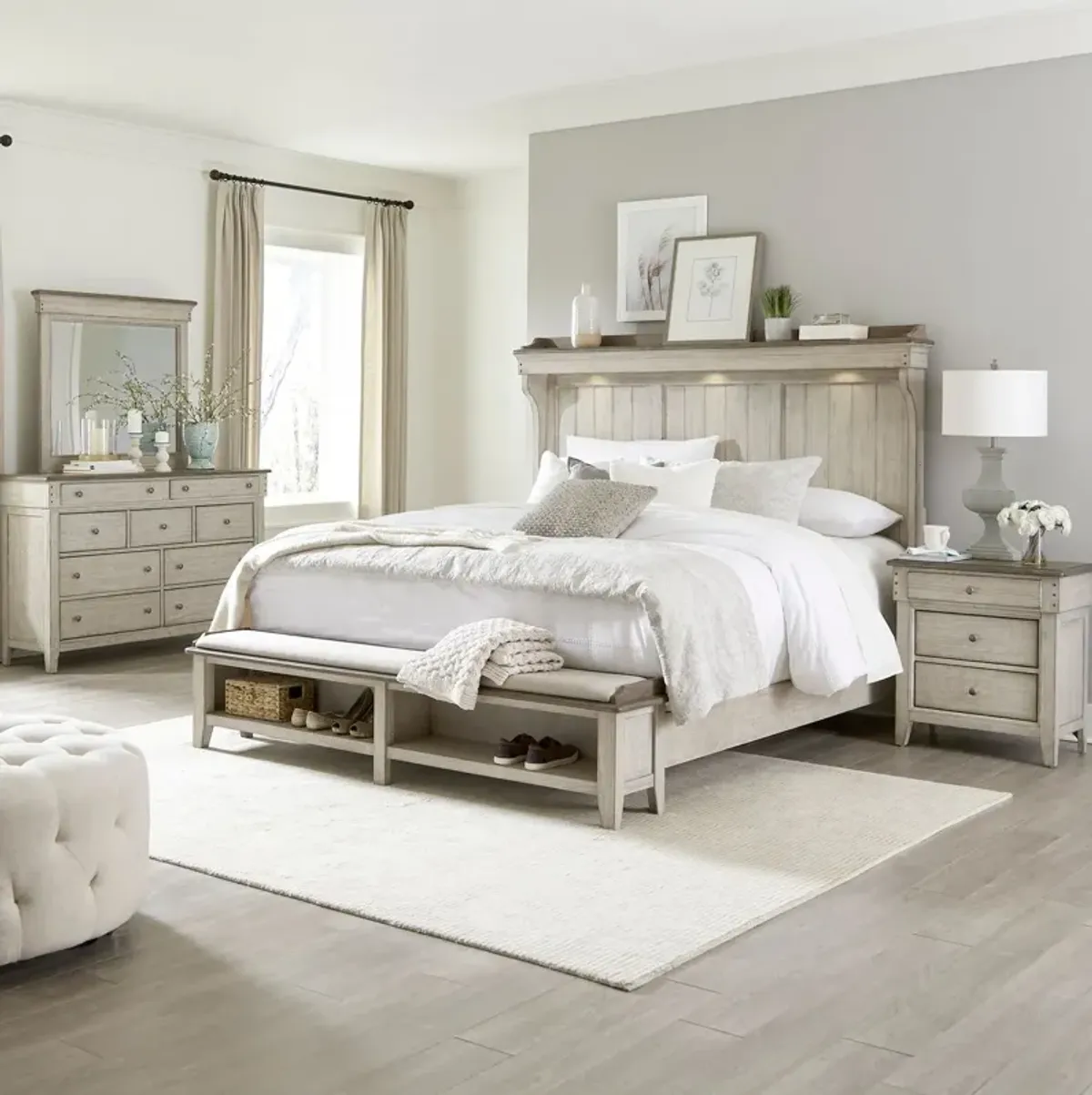 Liberty Furniture Complete Queen Bedroom Set Lights Storage Bed, Dresser, Mirror & Nightstand Ivy Hollow