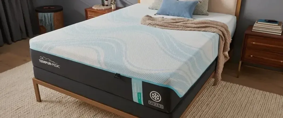 Tempur-Pedic TEMPUR-Probreeze 2.0 California King Medium Hybrid Mattress