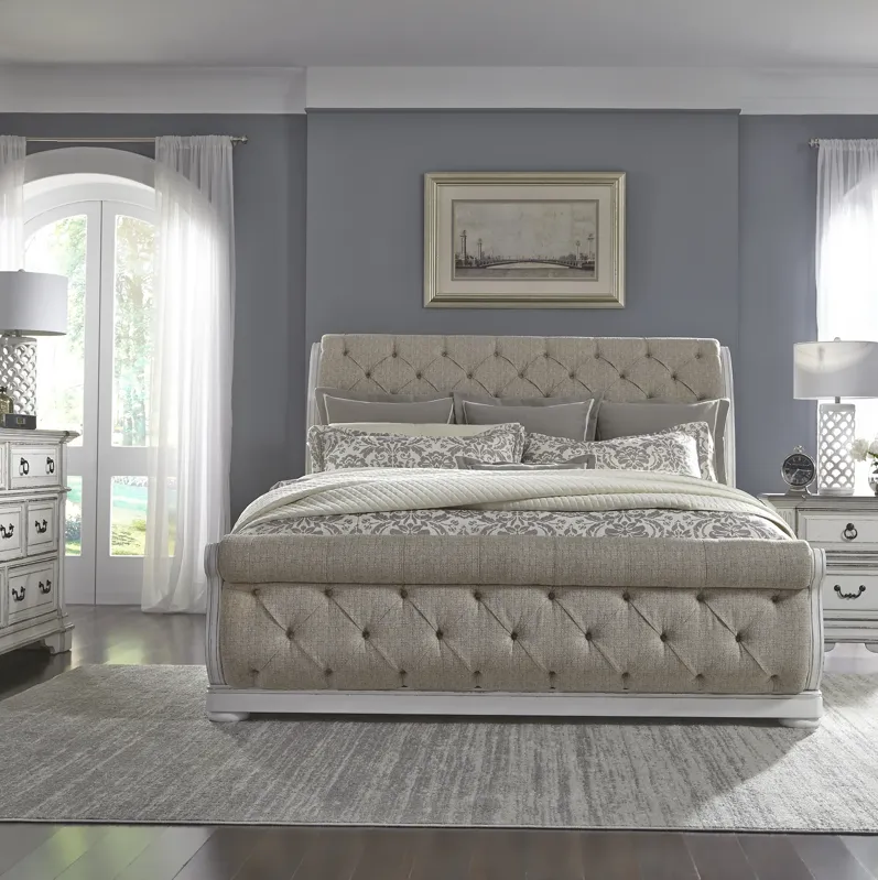 KING CALIFORNIA SLEIGH BED DRESSER & MIRROR NIGHT STAND - ABBEY PARK