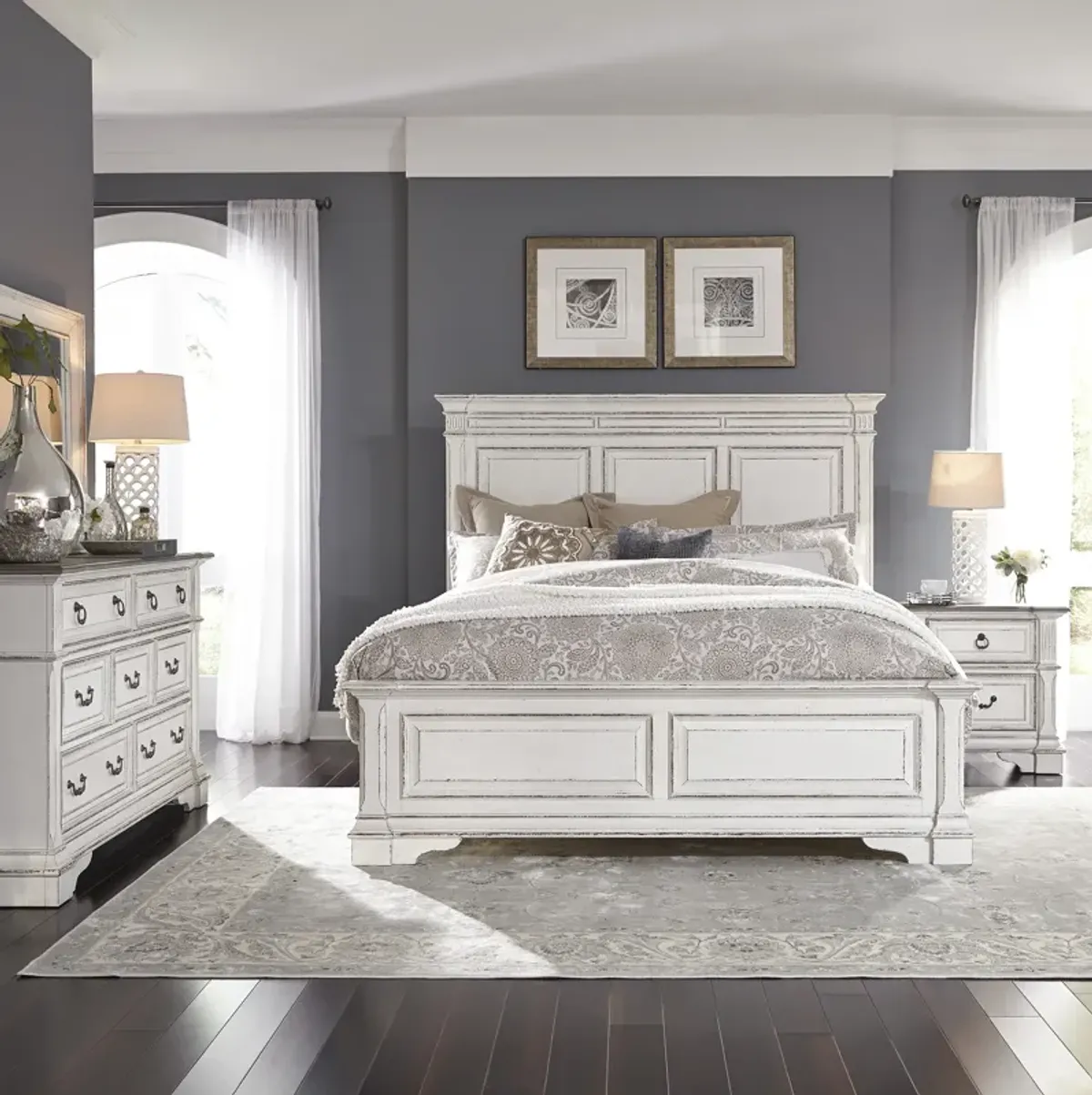 Liberty Furniture Complete King Bedroom Set Panel Bed, Dresser, Mirror & Nightstand Abbey Park