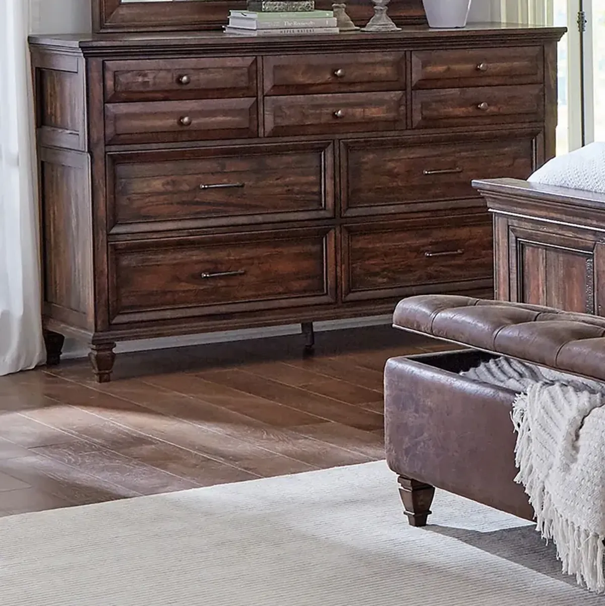 Coaster Avenue 8-Drawer Dresser Weathered Burnished Brown