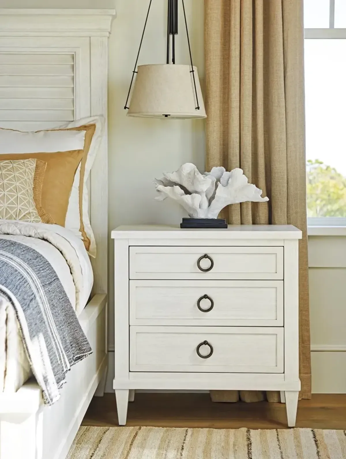 Tommy Bahama Home by Lexington Ocean Breeze Bonita Nightstand