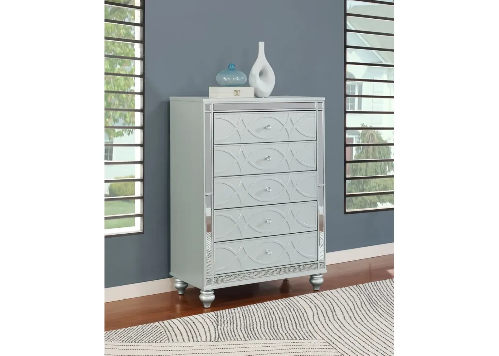 Coaster Gunnison 5-Drawer Bedroom Chest Silver Metallic