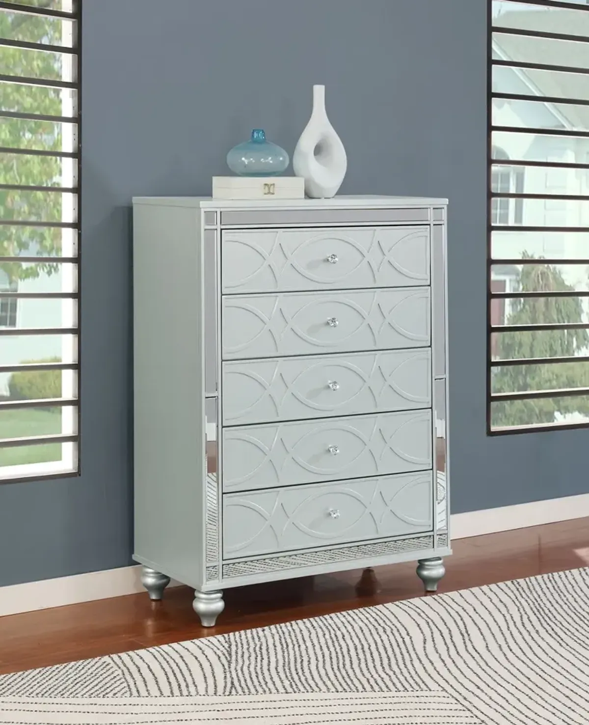 Coaster Gunnison 5-Drawer Bedroom Chest Silver Metallic