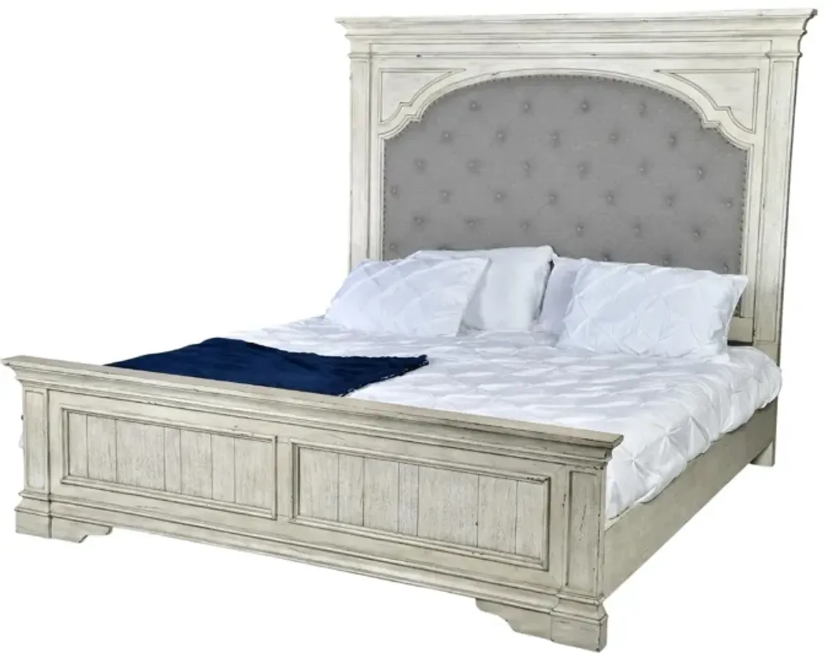 HIGHLAND PARK WHITE QUEEN BED