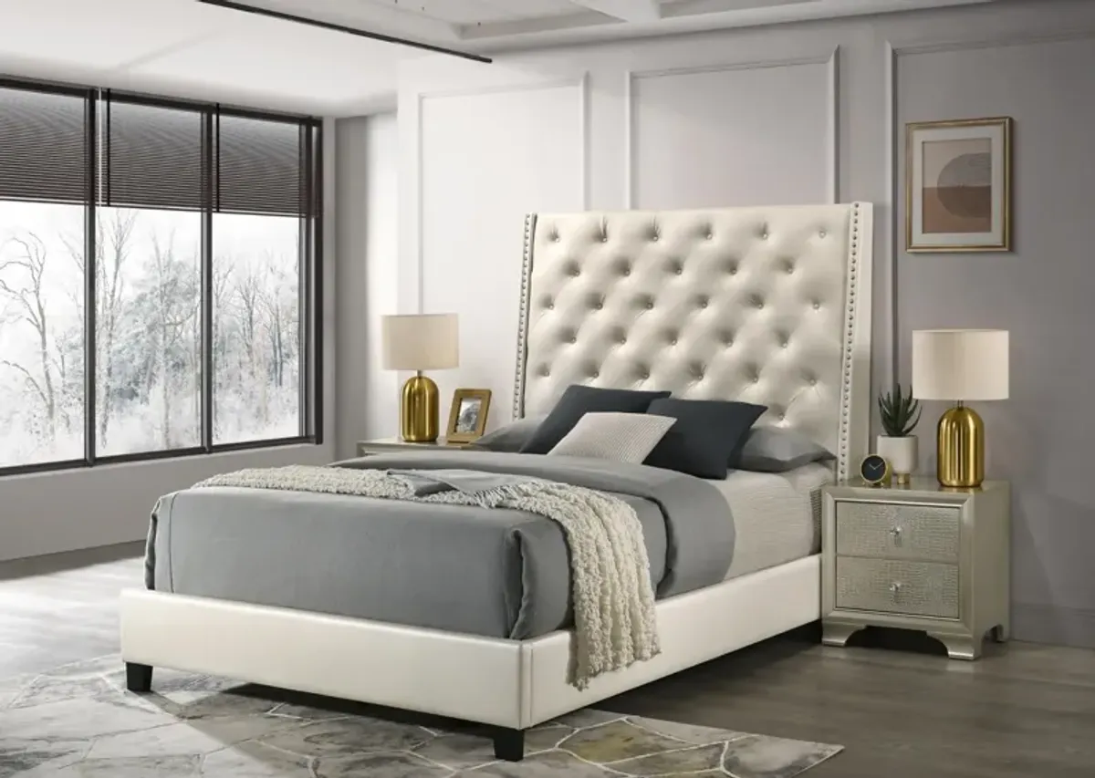 CHANTILLY PEARL QUEEN BED