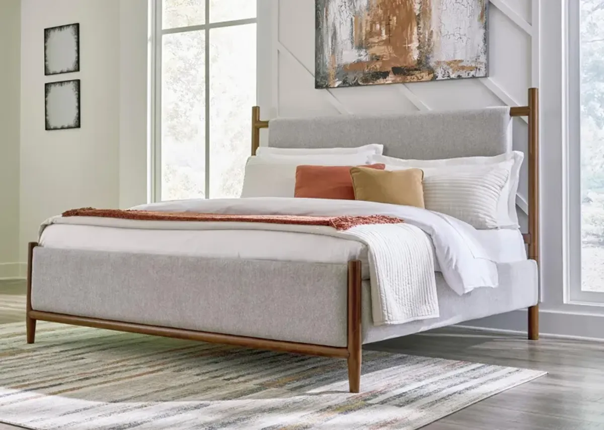 LYNCOTT QUEEN UPHOLSTERED BED