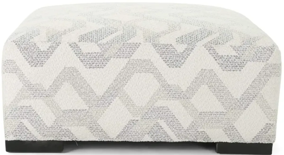 PICCOLO ALABASTER COCKTAIL OTTOMAN