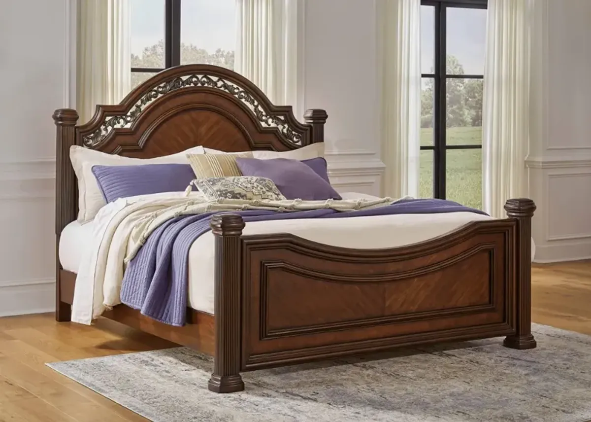 LAVINTON QUEEN POSTER BED