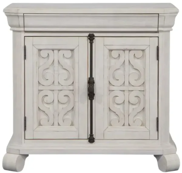 BRONWYN BACHELOR'S CHEST