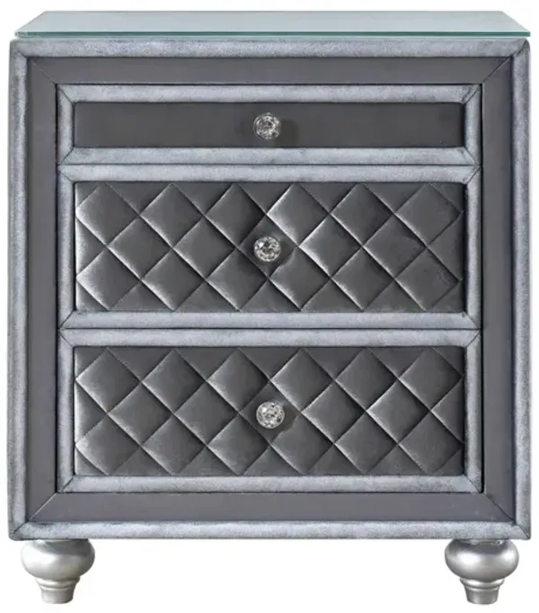 CAMEO NIGHTSTAND
