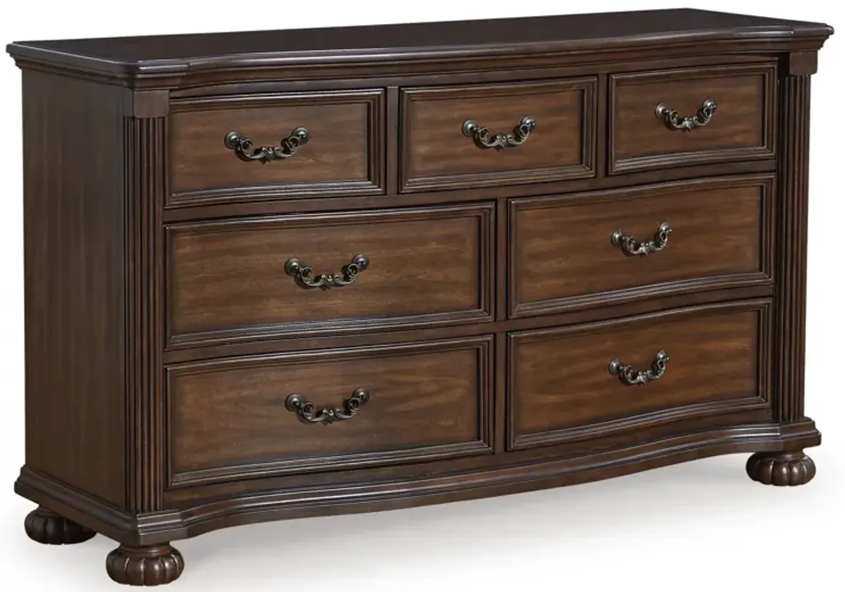 LAVINTON DRESSER