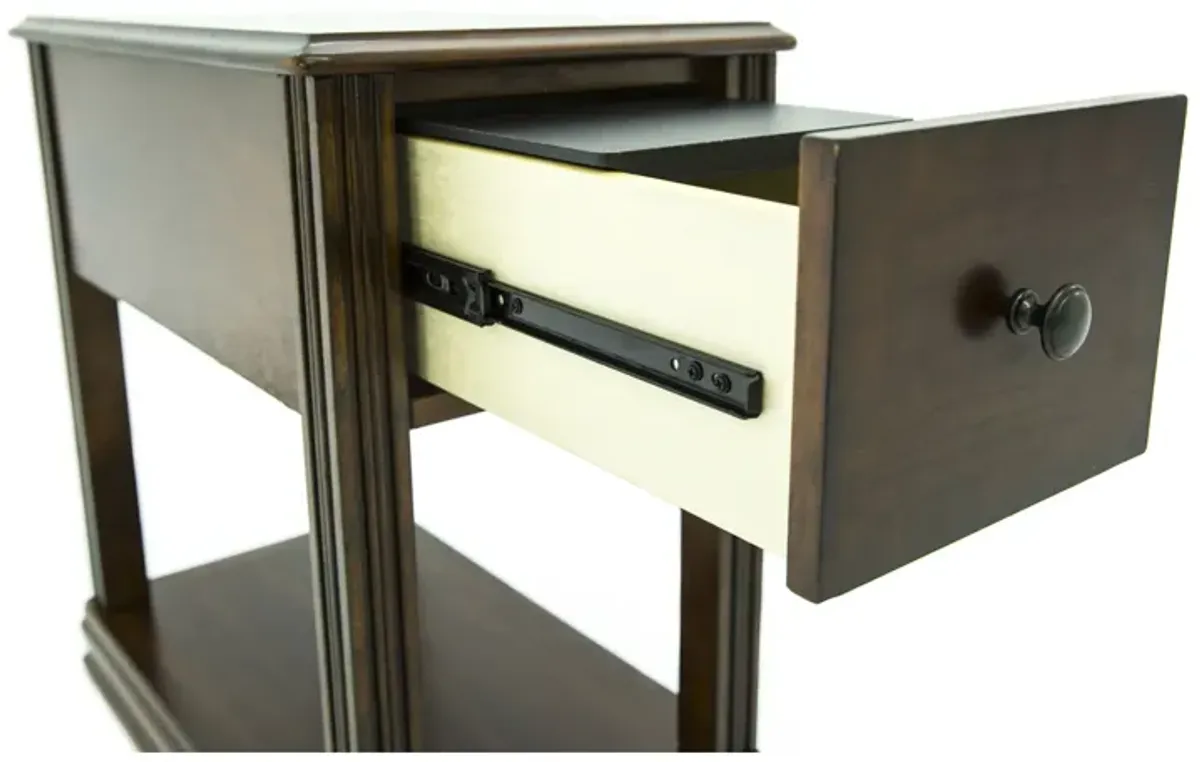 BREEGIN BROWN CHAIR SIDE END TABLE