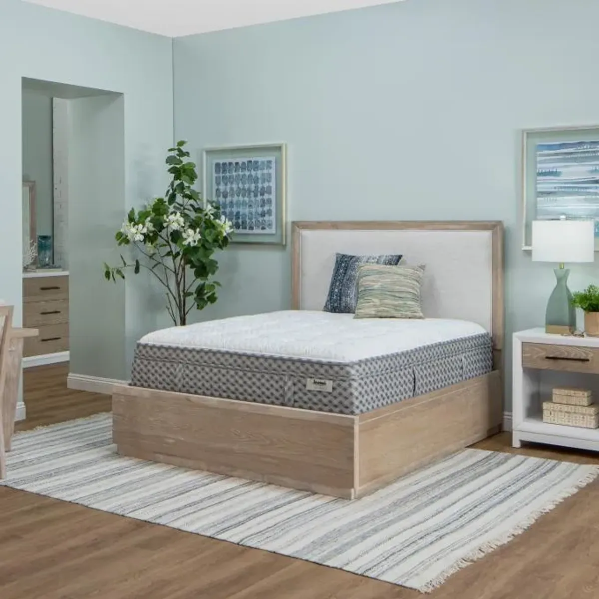 Estate 3.0 Plush Split California King Mattresses & 2 Contempo Adjustable Power Bases