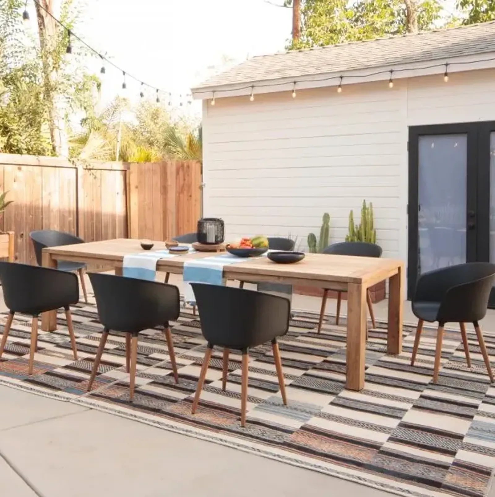 Jambi 9pc Outdoor Dining Set: Table & 8 Chairs