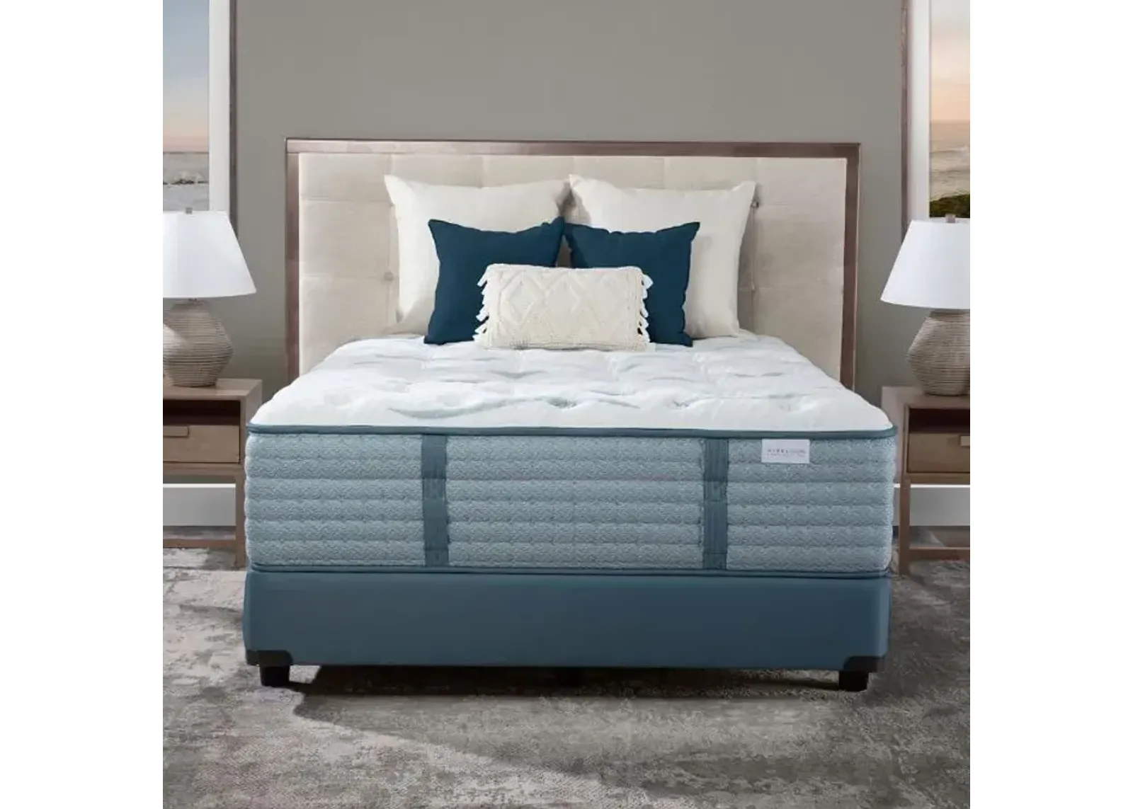 Everest Luxury Plush California King Mattress & Clarity II Horizontal Adjustable Power Base