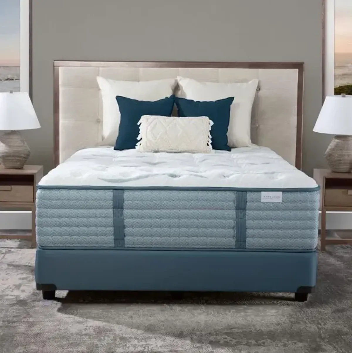 Everest Luxury Plush California King Mattress & Clarity II Horizontal Adjustable Power Base