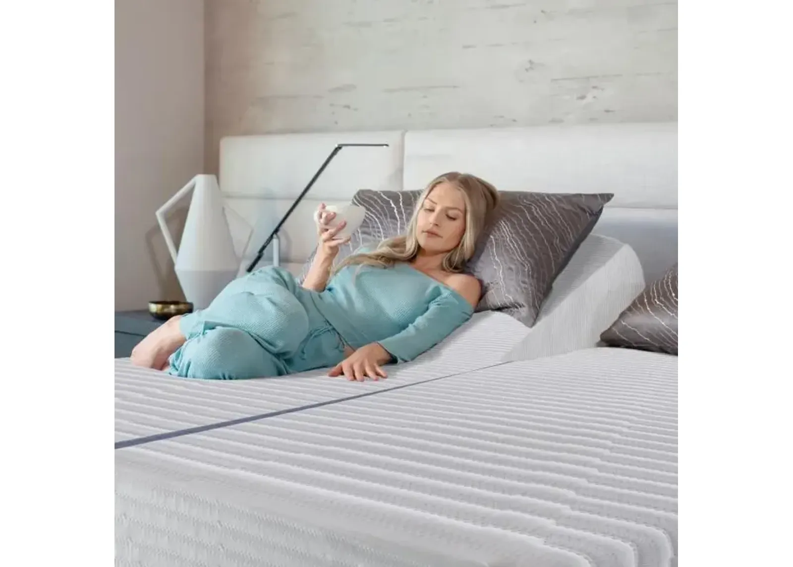 Smart Life No Remote Split Top Eastern King Mattress