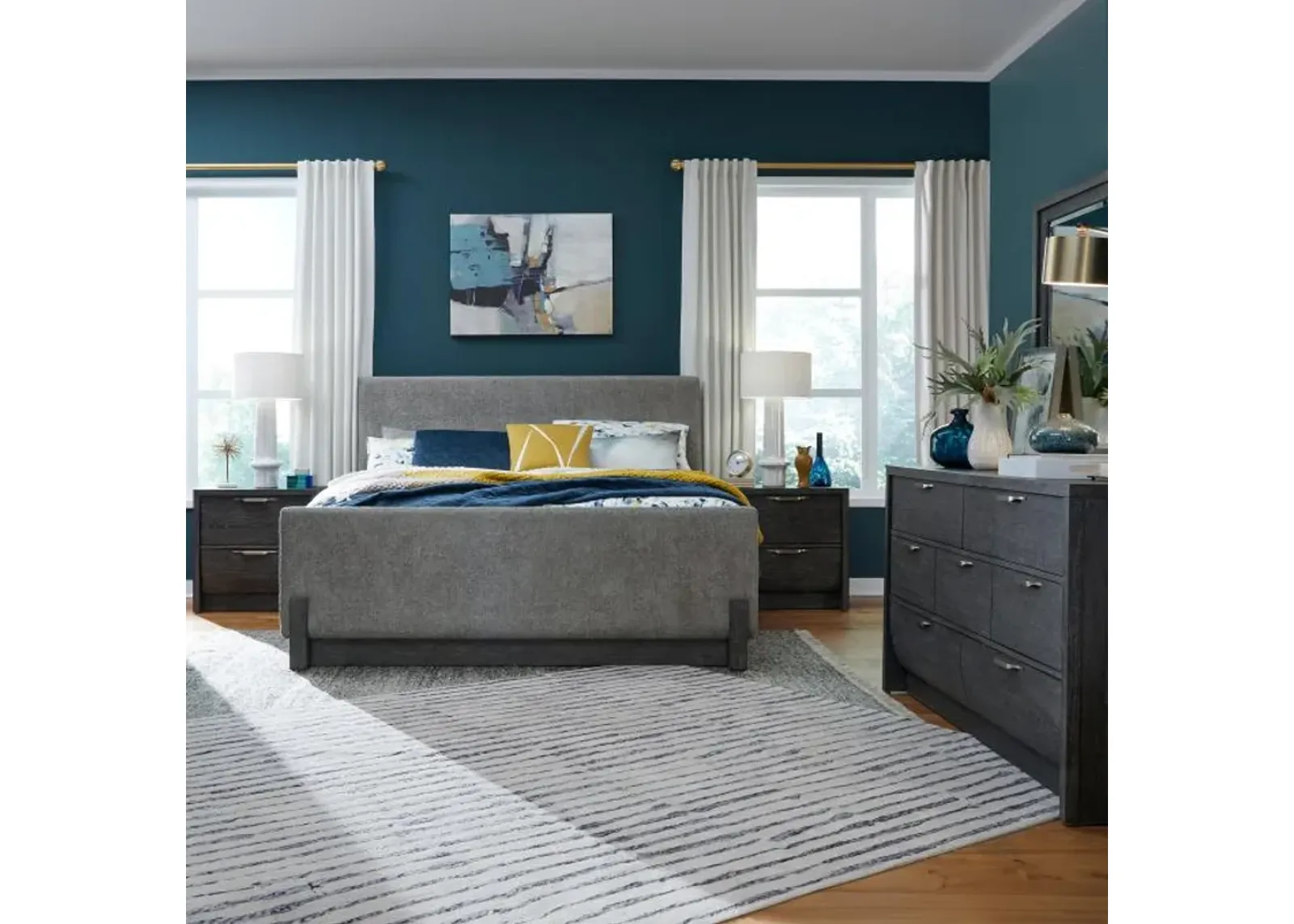 Ludlow Upholstered Bedroom Set - I'm New!