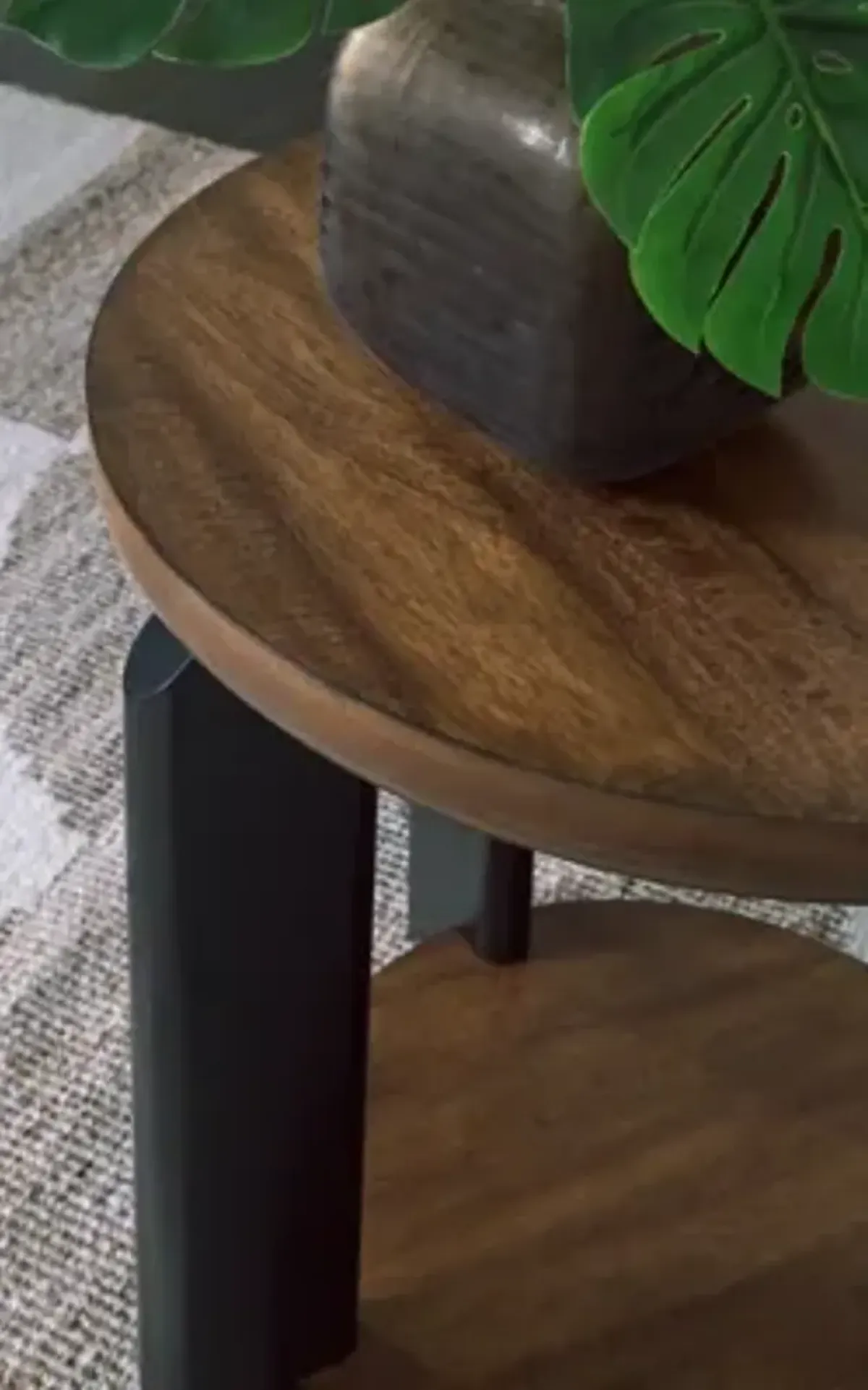 Kraeburn End Table