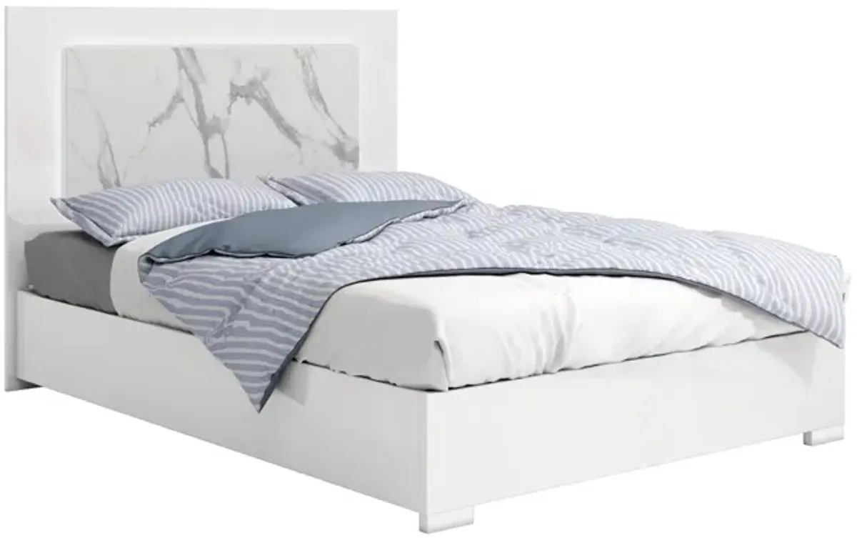 Alessa 4 Piece Queen Lighted Panel Bed