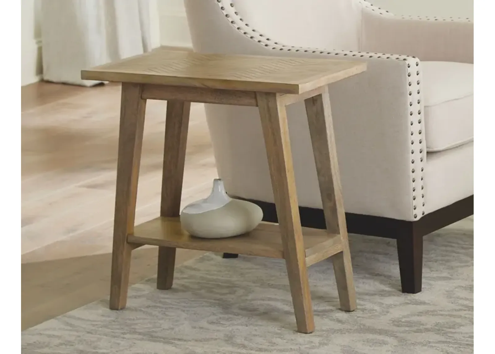 Crawford Street MILLI CHAIRSIDE TABLE