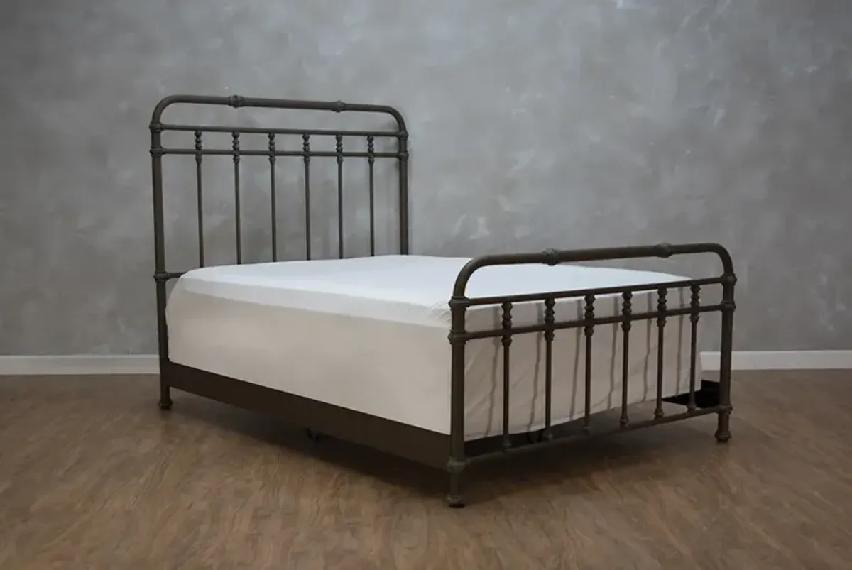 Wesley Allen LAREDO QUEEN BED