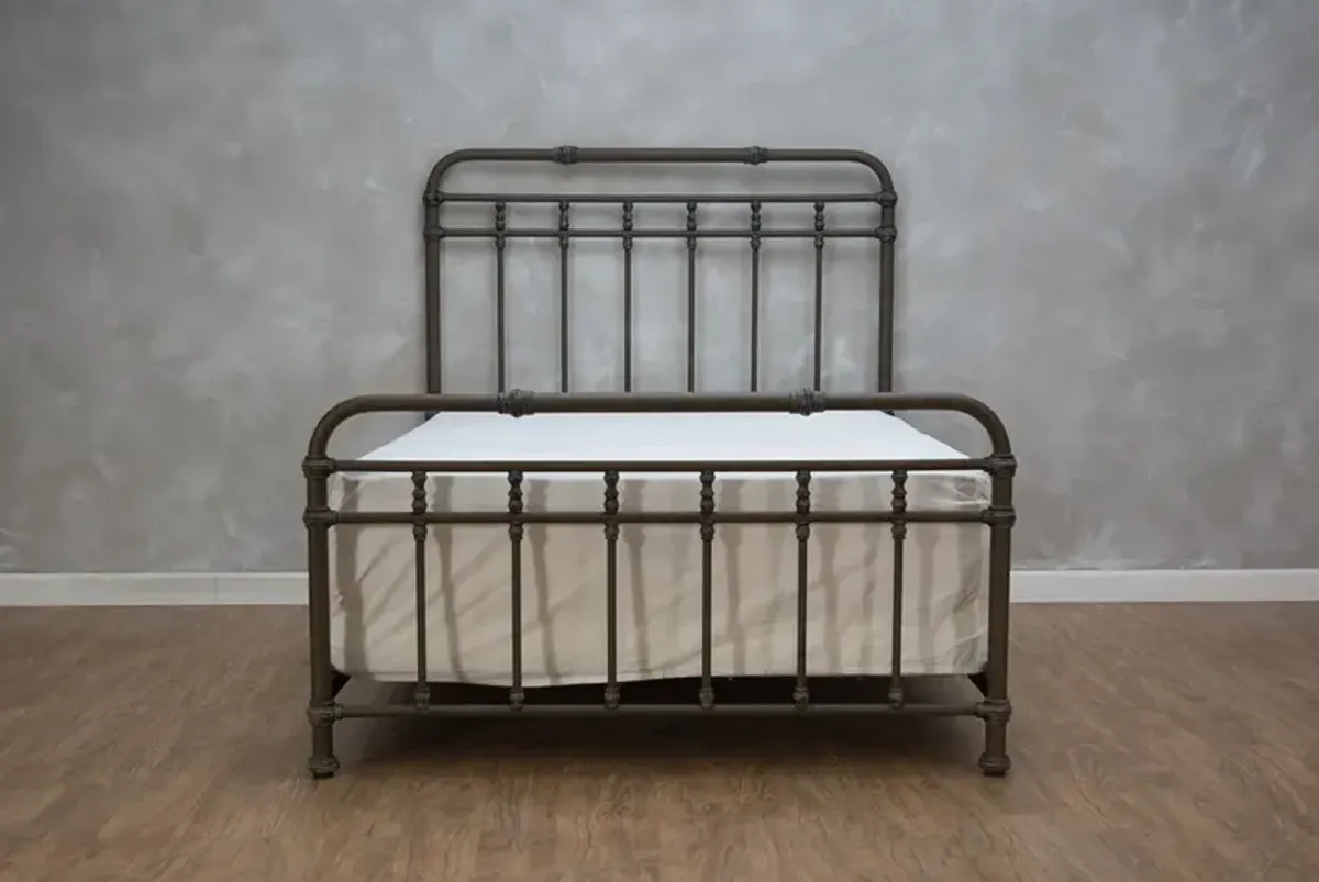 Wesley Allen LAREDO QUEEN BED