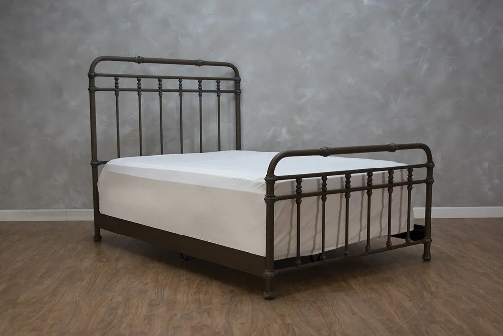 Wesley Allen LAREDO KING BED