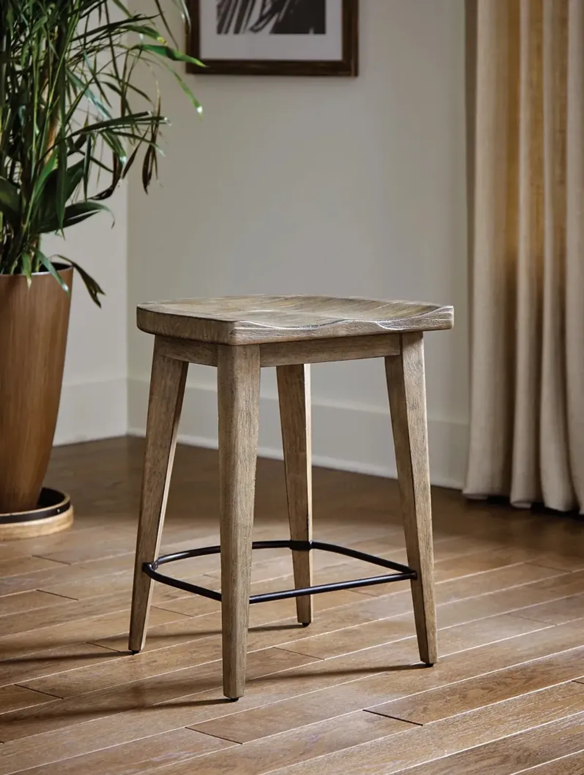 Hammary SANBURN STOOL