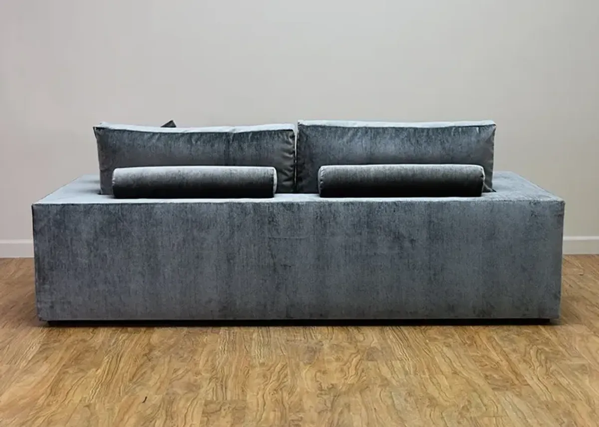 Vanguard LUCCA SOFA