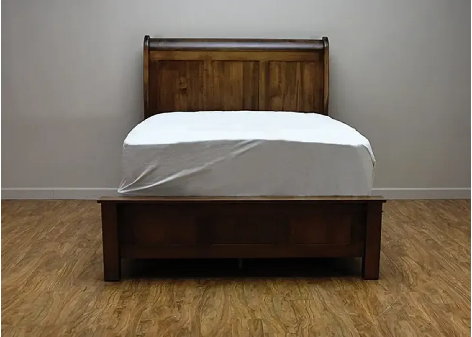 Daniel's Amish LANSING QUEEN BED