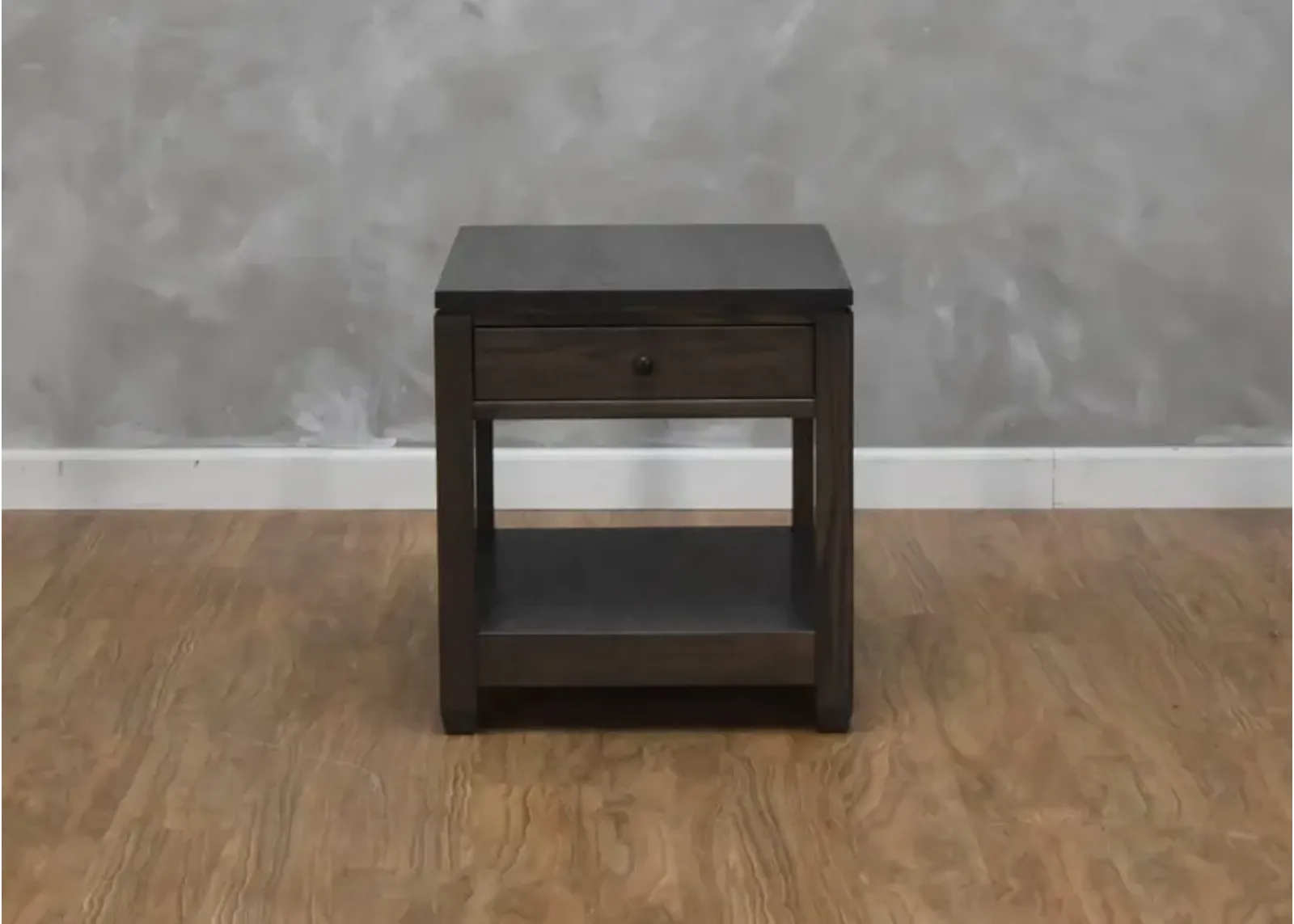 Hopewood  Antigo 22" End Table With Drawer