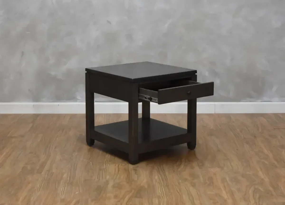 Hopewood  Antigo 24" End Table With Drawer