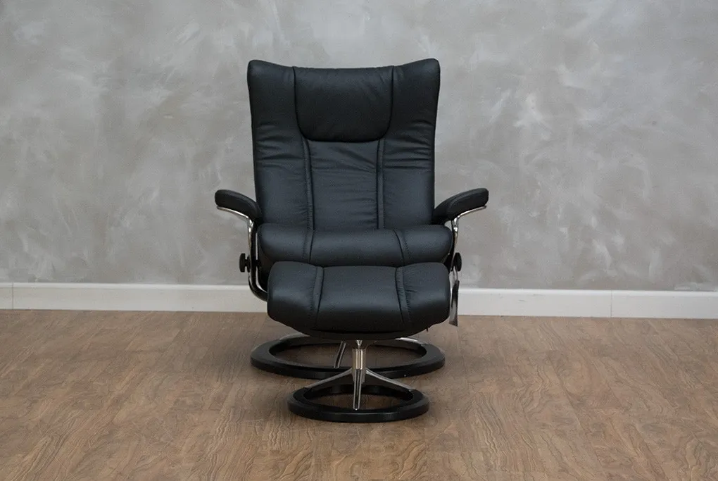 Stressless by Ekornes Stressless� Wing Large Signature Base